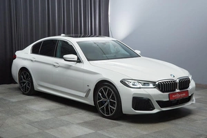 Седан BMW 5 серия 2022 года, 5600000 рублей, Красноярск