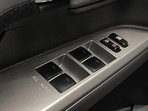 Внедорожник Toyota Land Cruiser 2012 года, 3649000 рублей, Красноярск