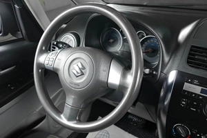 Внедорожник Suzuki SX4 2013 года, 999000 рублей, Тюмень