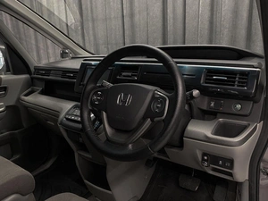 Минивэн Honda Stepwgn Spada 2015 года, 1580000 рублей, Красноярск