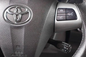 Седан Toyota Corolla 2011 года, 1269000 рублей, Тюмень