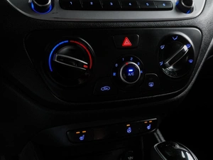 Седан Hyundai Solaris 2018 года, 1295000 рублей, Воронеж