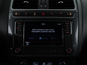 Седан Volkswagen Polo 2020 года, 1499077 рублей, Москва