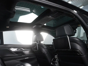 Седан BMW 7 серия 2017 года, 4309000 рублей, Красный Пахарь