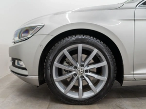 Универсал Volkswagen Passat 2016 года, 1750000 рублей, Красноярск