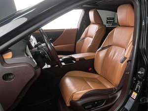 Седан Lexus ES 2019 года, 2949000 рублей, Тюмень