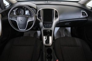 Универсал Opel Astra 2011 года, 769000 рублей, Омск