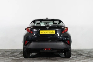 Внедорожник Toyota C-HR 2019 года, 2969000 рублей, Сургут
