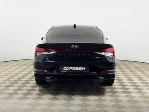 Седан Hyundai Elantra 2021 года, 1934900 рублей, Казань