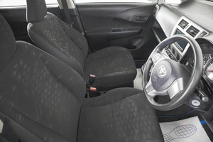 Хетчбэк Toyota Ractis 2012 года, 949000 рублей, Кемерово