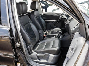 Внедорожник Volkswagen Tiguan 2012 года, 1250000 рублей, Краснодар