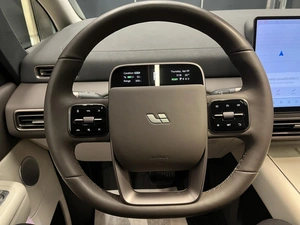 Минивэн LiXiang Mega 2024 года, 8200000 рублей, Красноярск