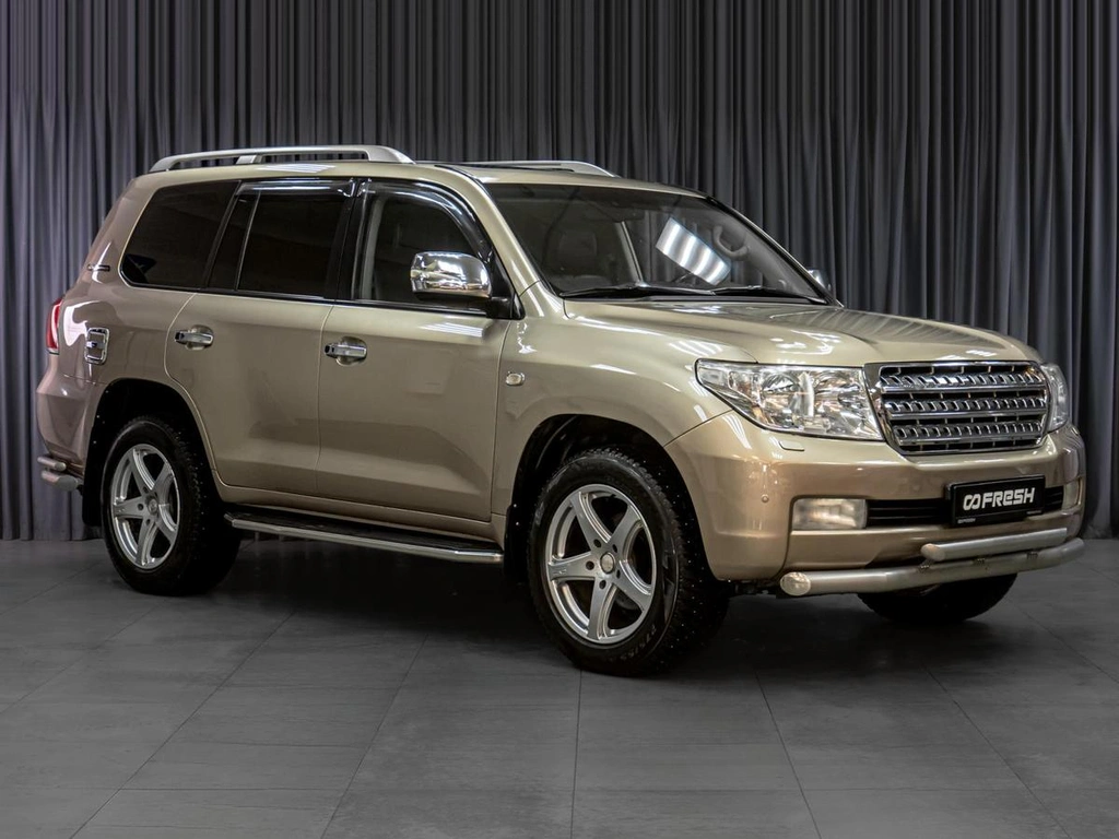 Внедорожник Toyota Land Cruiser 2011 года, 3325000 рублей, Тюмень
