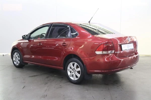 Седан Volkswagen Polo 2011 года, 655000 рублей, Брянск
