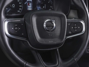 Внедорожник Volvo XC40 2020 года, 2600000 рублей, Ростов-на-Дону