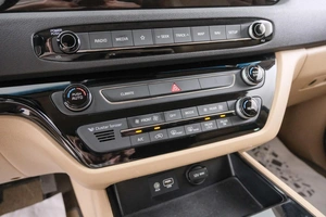 Минивэн Kia Carnival 2019 года, 2799000 рублей, Красноярск