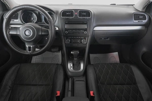 Хетчбэк Volkswagen Golf 2009 года, 799000 рублей, Кемерово