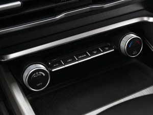 Внедорожник Geely Coolray 2023 года, 1830000 рублей, Омск