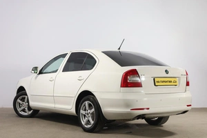 Лифтбек Skoda Octavia 2013 года, 899000 рублей, Новосибирск