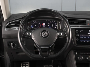 Внедорожник Volkswagen Tiguan 2019 года, 2930000 рублей, Омск