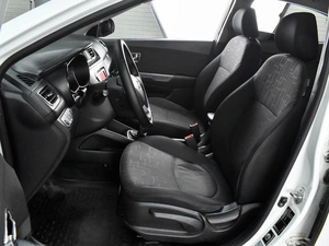 Седан Kia Rio 2012 года, 963000 рублей, Воронеж