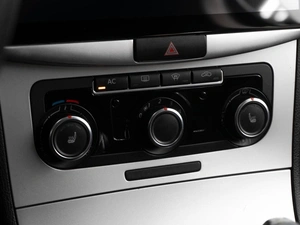 Седан Volkswagen Passat 2012 года, 979000 рублей, Тюмень