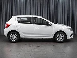 Хетчбэк Renault Sandero 2018 года, 859000 рублей, Ставрополь