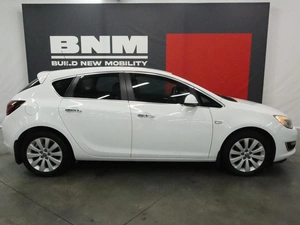 Хэтчбек Opel Astra 2012 года, 990000 рублей, Курск