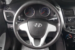 Седан Hyundai Solaris 2012 года, 779000 рублей, Тюмень