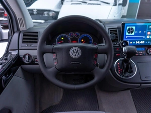 Минивэн Volkswagen Multivan 2004 года, 1599000 рублей, Саратов
