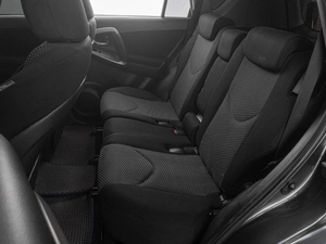 Внедорожник Toyota RAV4 2011 года, 1369000 рублей, Тюмень