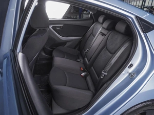 Седан Hyundai Elantra 2012 года, 980000 рублей, Ростов-на-Дону