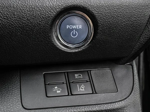 Минивэн Toyota Sienta 2018 года, 1829000 рублей, Кирилловка