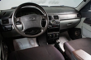 Седан ВАЗ (LADA) Priora 2007 года, 249000 рублей, Сургут