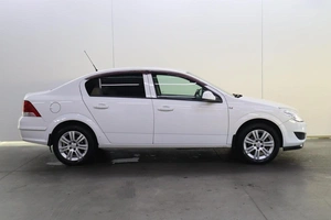 Седан Opel Astra 2012 года, 700000 рублей, Брянск