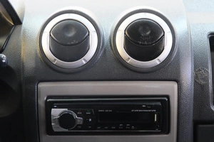 Седан Renault Logan 2007 года, 319000 рублей, Омск