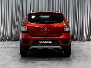 Хетчбэк Renault Sandero 2017 года, 879000 рублей, Тюмень