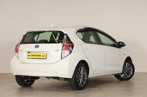 Хетчбэк Toyota Aqua 2016 года, 929000 рублей, Новосибирск