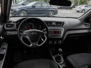 Седан Kia Rio 2015 года, 1015000 рублей, Волгоград