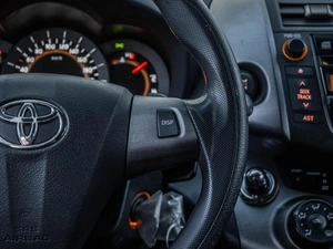 Внедорожник Toyota RAV4 2012 года, 1195000 рублей, Ставрополь