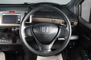 Минивэн Honda Freed 2011 года, 1249000 рублей, Тюмень