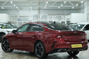 Седан Kia K5 2020 года, 2899000 рублей, Омск
