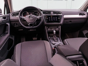 Внедорожник Volkswagen Tiguan 2020 года, 2450000 рублей, Большой Сочи