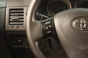 Седан Toyota Corolla 2007 года, 799000 рублей, Челябинск