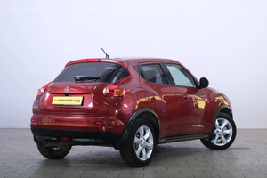 Внедорожник Nissan Juke 2011 года, 1139000 рублей, Омск