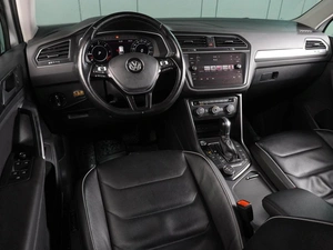 Внедорожник Volkswagen Tiguan 2018 года, 2750000 рублей, Воронеж