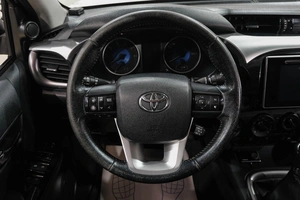 Пикап Toyota Hilux 2016 года, 2889000 рублей, Новокузнецк