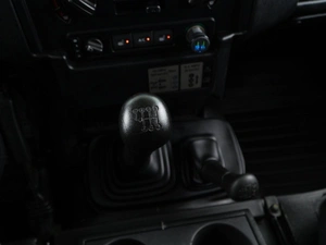 Внедорожник Land Rover Defender 2013 года, 3699077 рублей, Москва