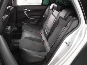 Универсал Opel Insignia 2012 года, 1049000 рублей, Воронеж