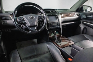 Седан Toyota Camry 2015 года, 2159000 рублей, Сургут